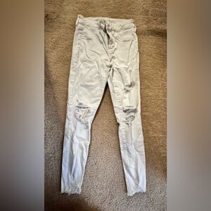 American Eagle Outfitters Women's White Distressed Skinny Jeans